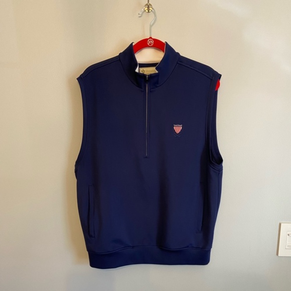 Donald Ross sleeveless pullover
